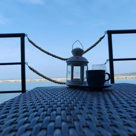 Ezuest Csuka Апартаменты Абадсалок