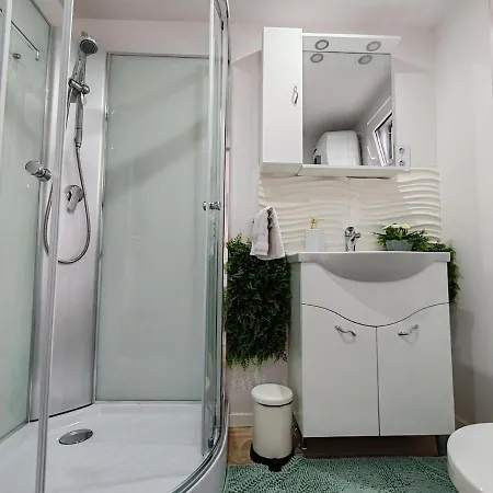 Ezuest Csuka Апартаменты *