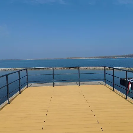 Ezuest Csuka Апартаменты